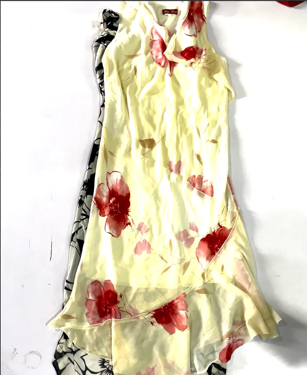 Custom Handpick: CLUB Y2K - Italian Fantasy Delicate Midi Dresses