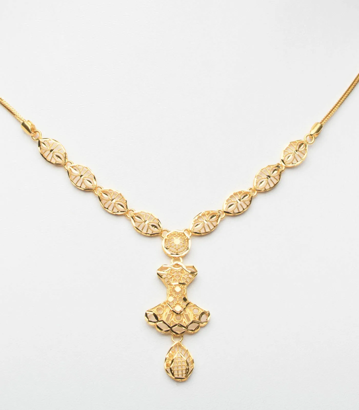 Delicate Netlike Necklace