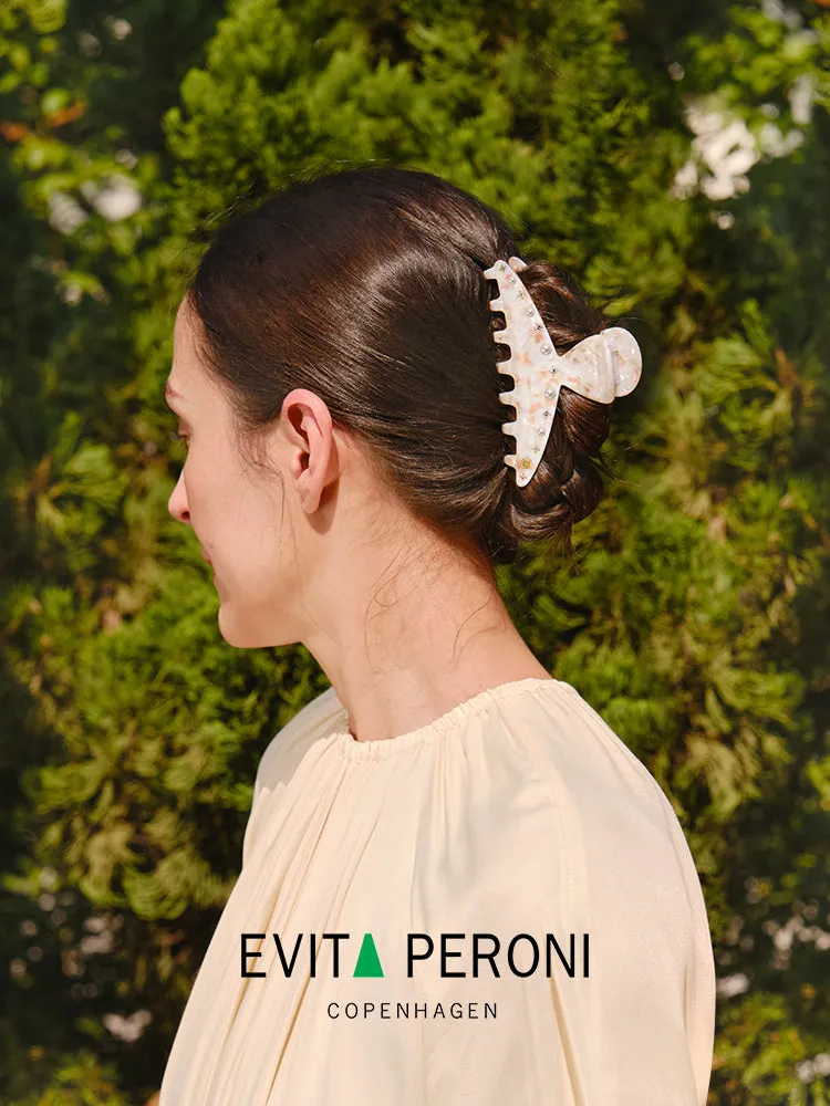 Victoria Large Hair Claw